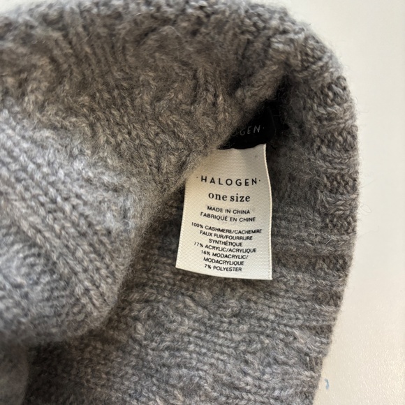 Halogen Grey Cashmere Pom Pom Beanie